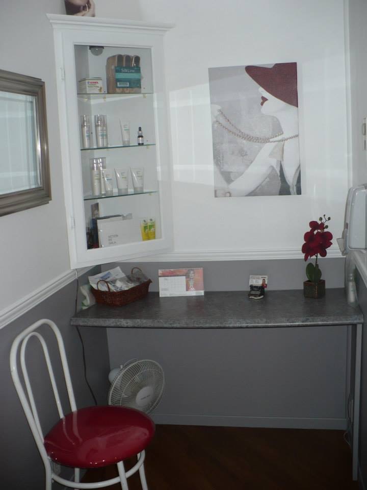 Esthétique Électrolyse Dominique Boucher | 487 Rue Jean-Rioux, Trois-Pistoles, QC G0L 4K0, Canada | Phone: (418) 857-2955