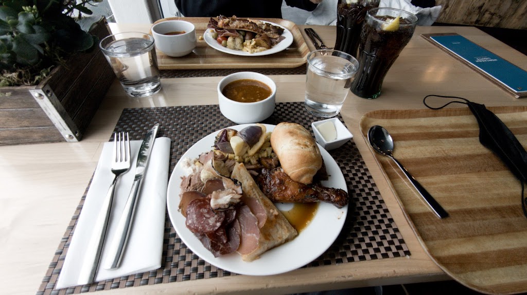Northern Lights Alpine Kitchen | 100 Mountain Ave, Banff, AB T1L 1J3, Canada | Phone: (866) 756-1904