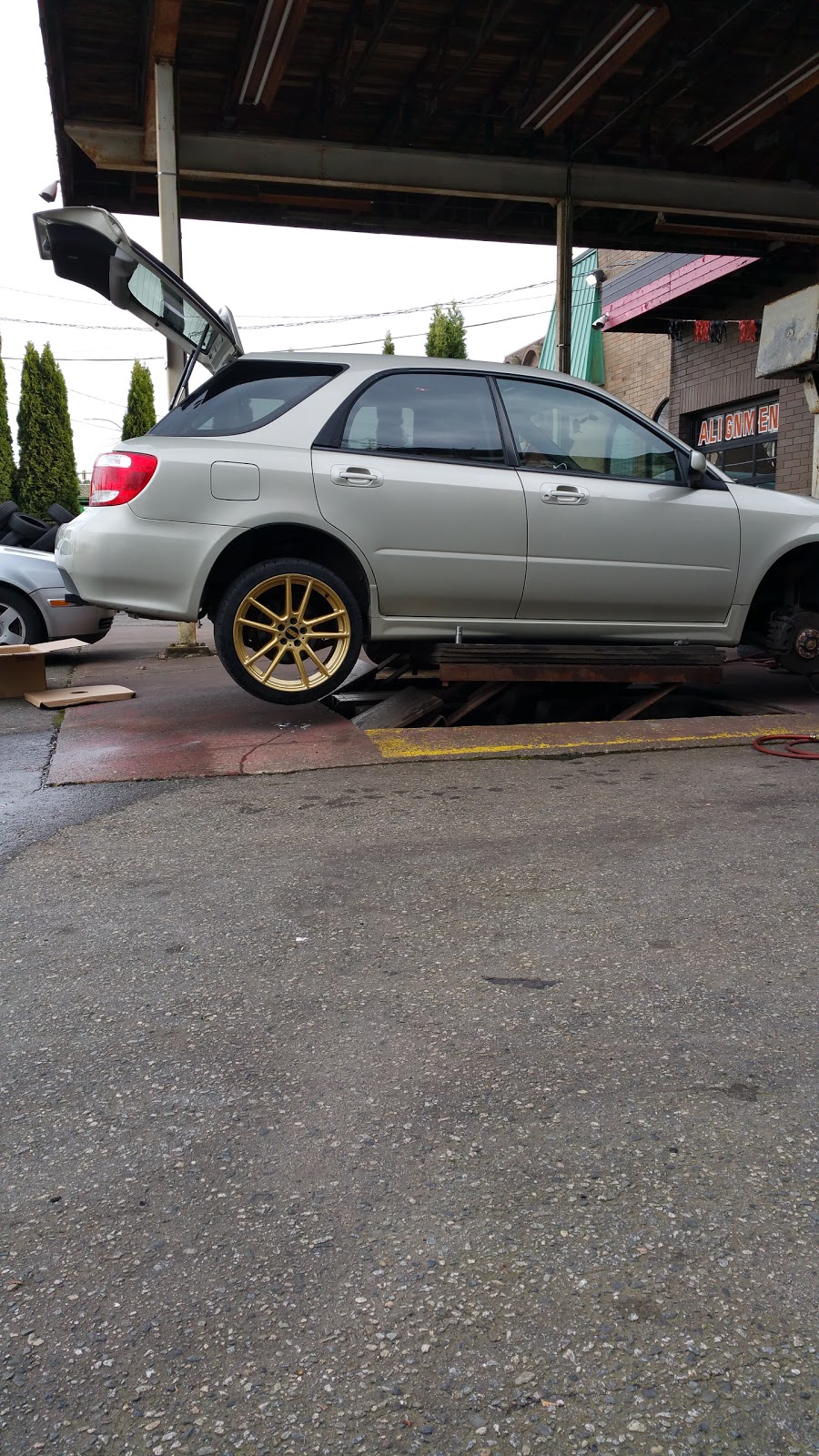 Big O Tires Surrey | 13654 104 Ave, Surrey, BC V3T 1W2, Canada | Phone: (604) 585-2388