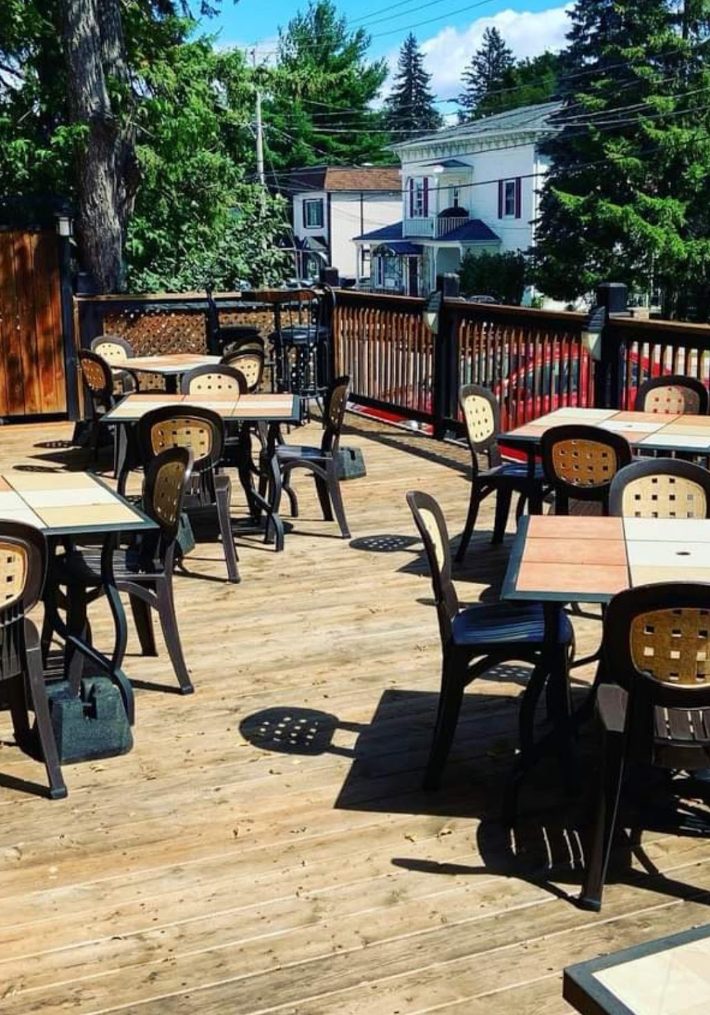 Cameron Public House | 84 Rue Cameron, Hudson, QC J7T 2H9, Canada | Phone: (450) 458-4464
