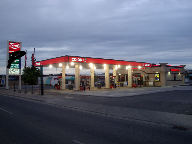 Co-op Gas Bar | 402 Ludlow St, Saskatoon, SK S7S 1M7, Canada | Phone: (306) 933-0312