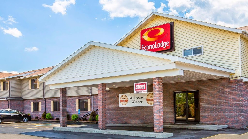 Econo Lodge Massena Hwy 37 | 15054 NY-37, Massena, NY 13662, USA | Phone: (315) 764-0246