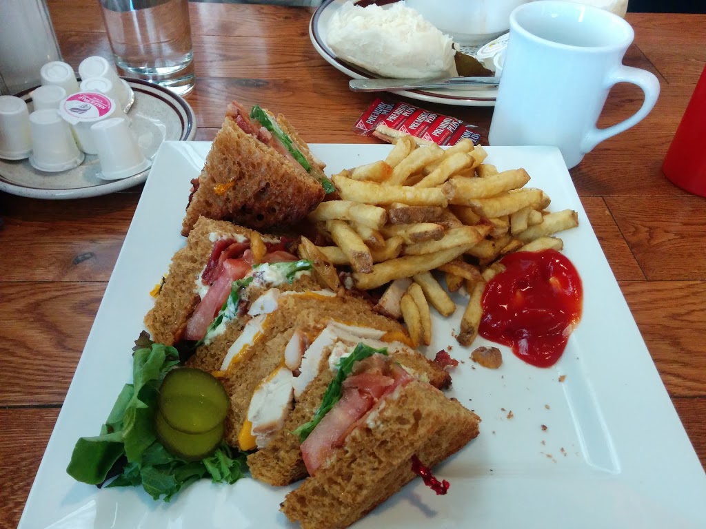 Ranch Cafe | Falkland, BC V0E 1W0, Canada | Phone: (250) 379-2677