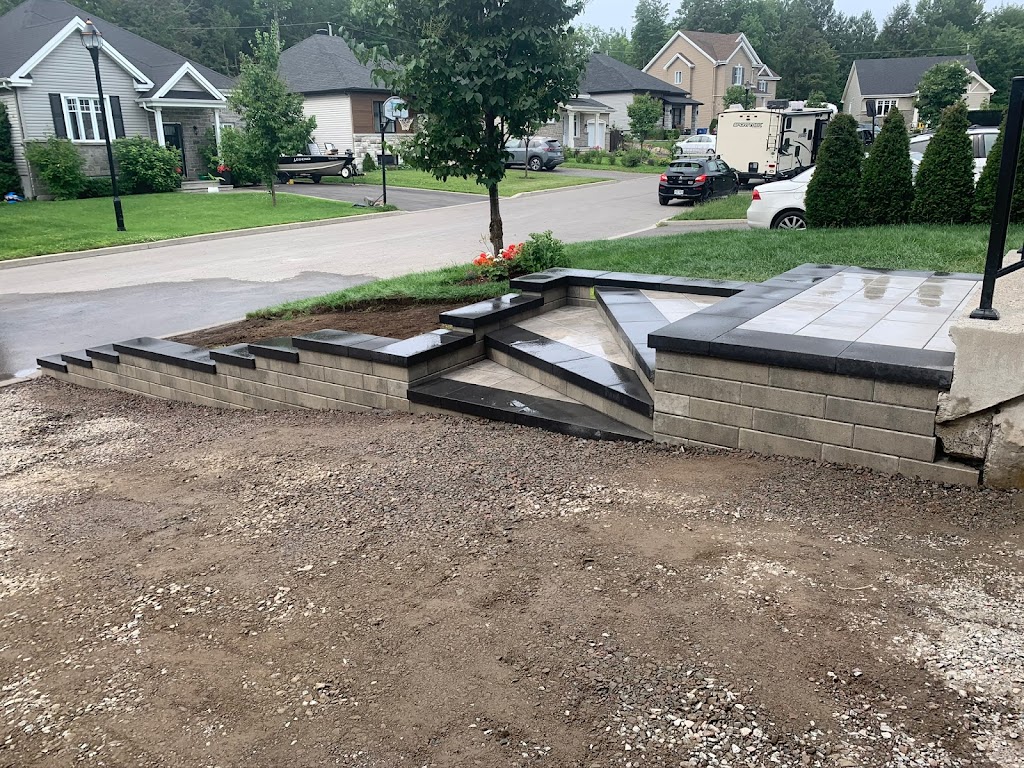 PAVÉ DU NORD ( PAVÉ-UNI ) | 103 Chem. des Pins, Sainte-Anne-des-Lacs, QC J0R 1B0, Canada | Phone: (450) 858-2849