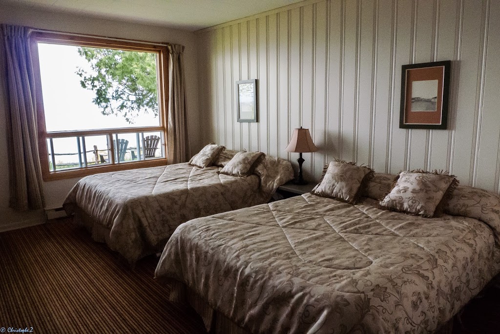 Auberge La Coudrière (Cool Hotel) | 2891 Chemin des Coudriers, La Baleine, QC G0A 2A0, Canada | Phone: (418) 438-2838
