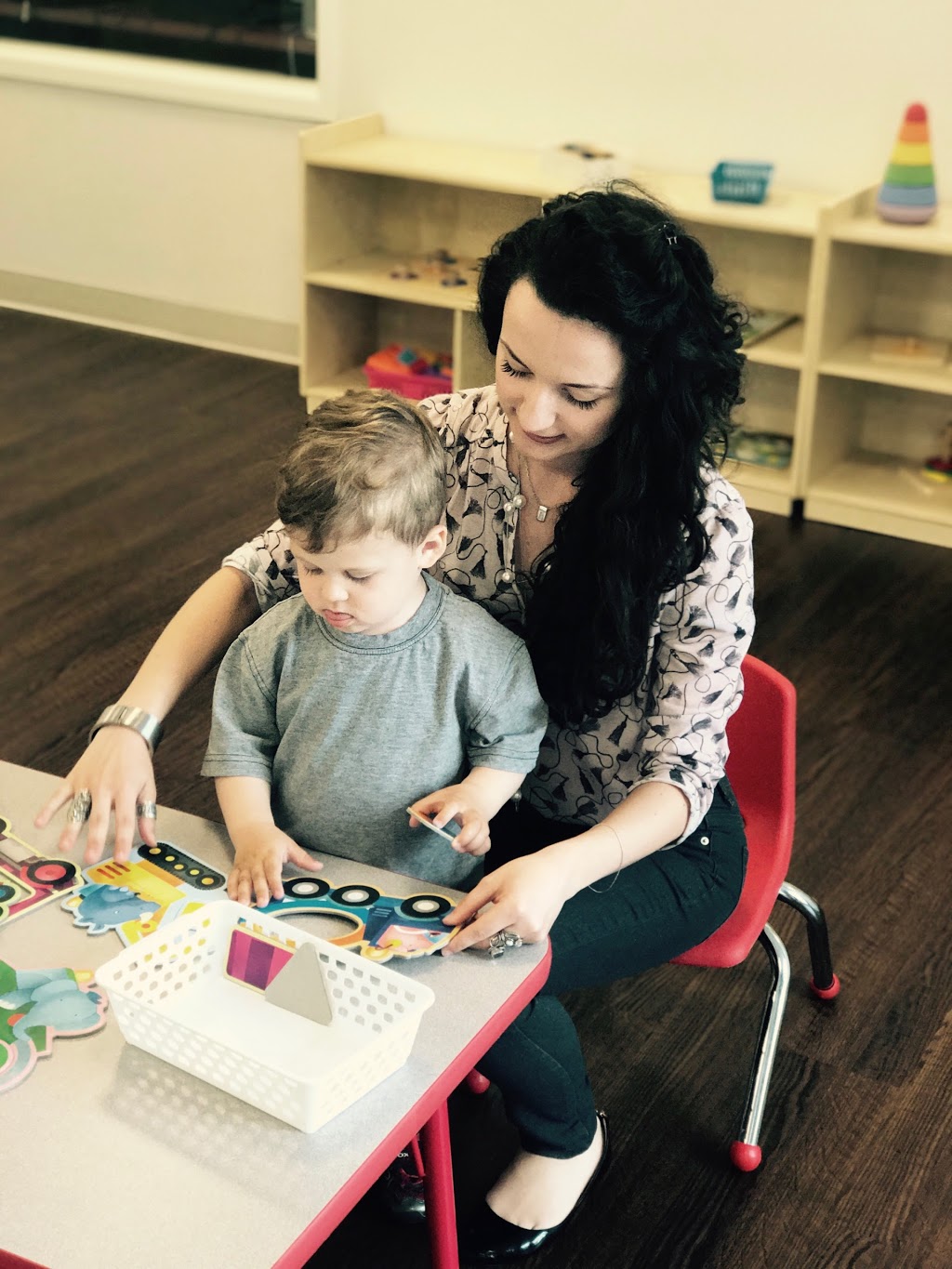 Educara Montessori Child Care | 275 Tartan Dr, Nepean, ON K2J 3T1, Canada | Phone: (613) 702-1116