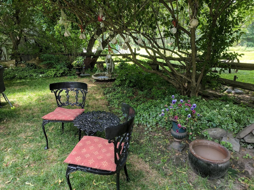 The Saylor House Cafe and B&B | 274 Bloomfield Main St, Bloomfield, ON K0K 1G0, Canada | Phone: (613) 393-5858