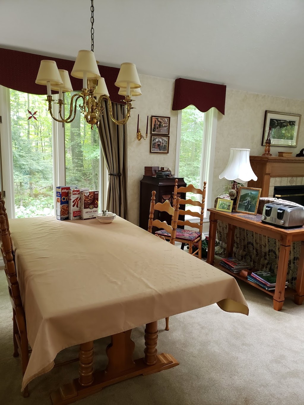 Tranquil Moments Bed & Breakfast | Charlton St, Delhi, ON N3Y 4J9, Canada | Phone: (519) 582-0915