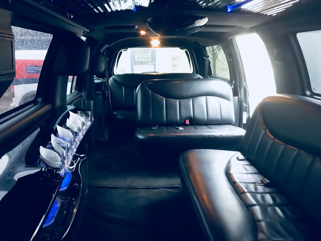 Bookstretchlimousine.ca | 1145 Thornton Rd N, Oshawa, ON L1H 7K4, Canada | Phone: (289) 634-6585