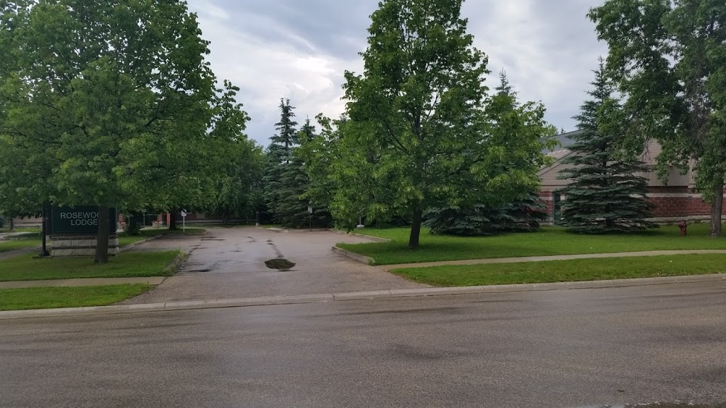 Rosewood Lodge Personal Care Home | 513 1 Ave N, Stonewall, MB R0C 2Z0, Canada | Phone: (204) 467-5257