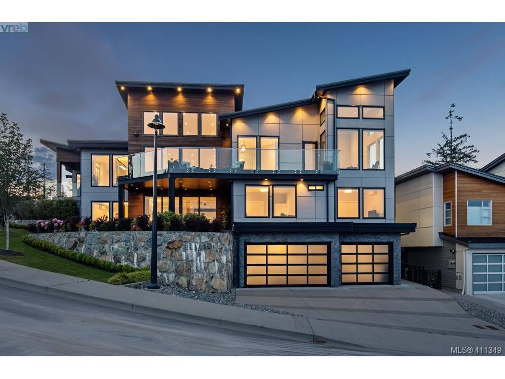 REALTOR® Linda Brown | 4440 Chatterton Way, Victoria, BC V8X 5J2, Canada | Phone: (250) 213-7194