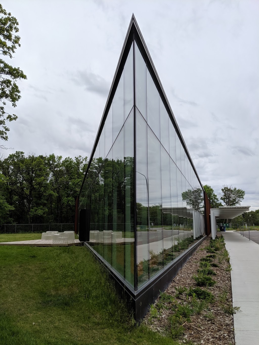 Windsor Park Library | 1195 Archibald St, Winnipeg, MB R2J 1G3, Canada | Phone: (204) 986-4949