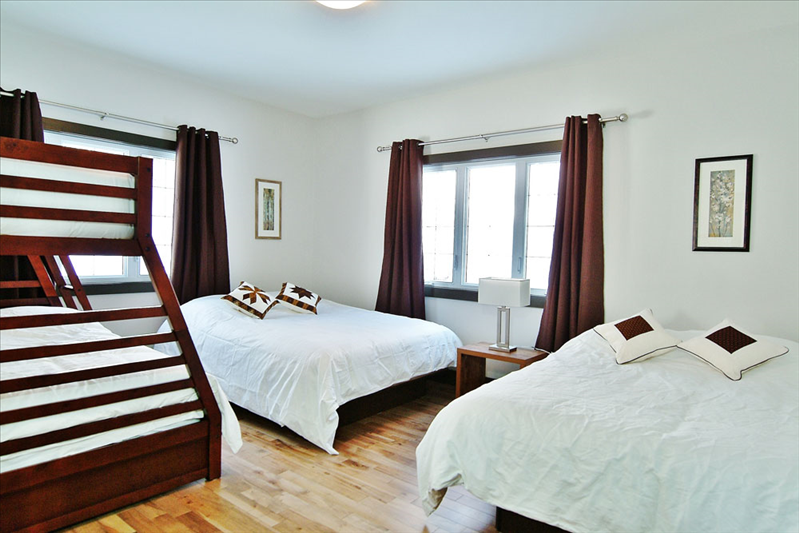 Stonehamchalet 21 Chemin blanc | 21 Chemin Blanc, Stoneham-et-Tewkesbury, QC G3C 0C8, Canada | Phone: (581) 308-6117