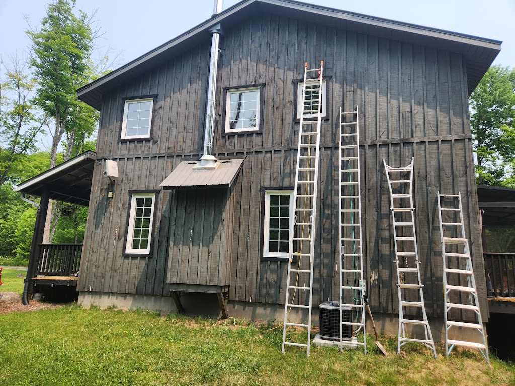 Perfectly painted muskoka inc | 145 Old Muskoka Rd, Gravenhurst, ON P1P 1C1, Canada | Phone: (705) 644-3313