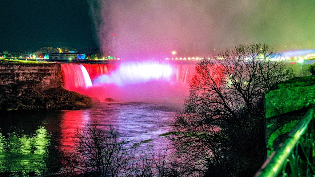 Winter Festival of Lights | 6345 Niagara Pkwy, Niagara Falls, ON L2E 6X8, Canada | Phone: (905) 356-6061