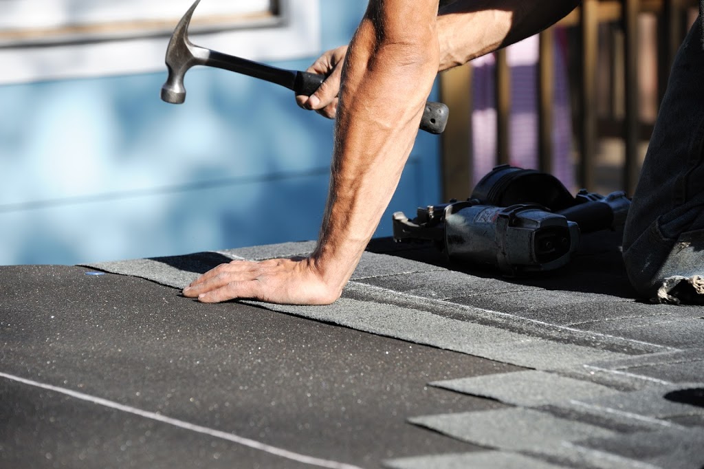 Hubbard Roofing & Exteriors Inc. | 1331 Lake Bonavista Dr SE, Calgary, AB T2J 0P4, Canada | Phone: (403) 995-0677