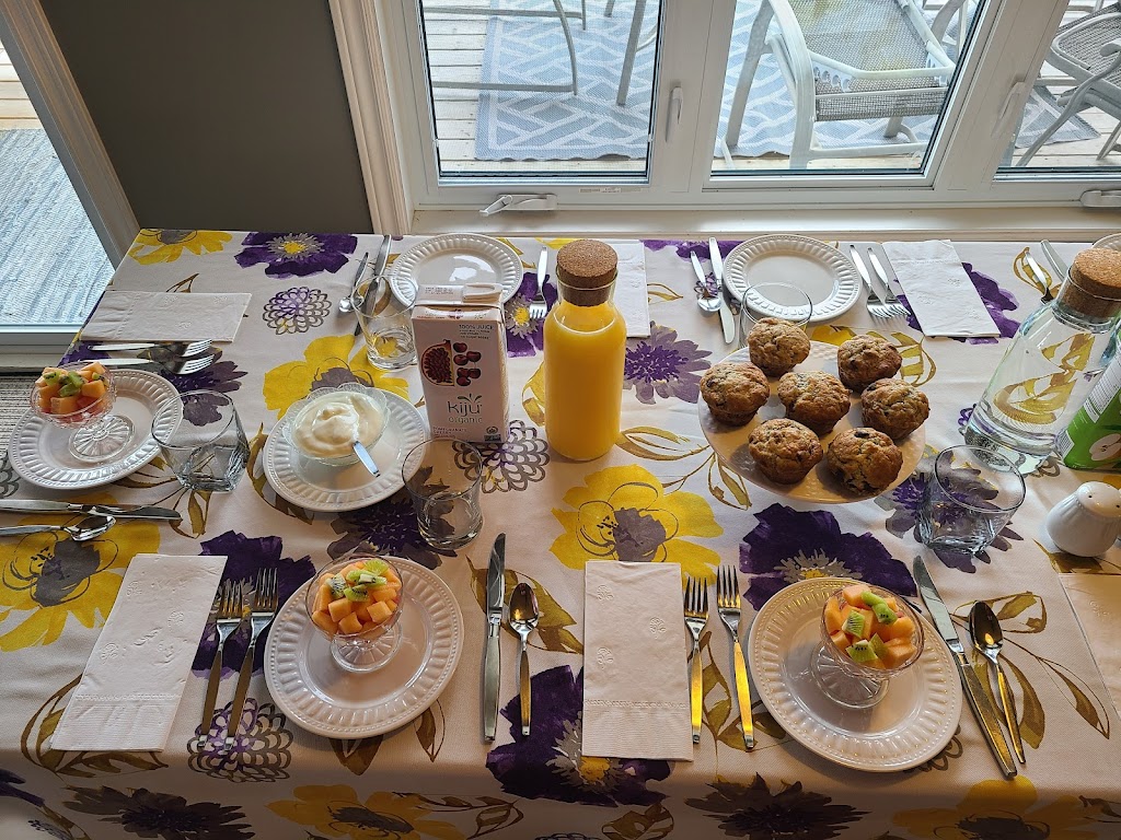 Northern Dreams Bed And Breakfast | 390 Eagle Rd W, Tobermory, ON N0H 2R0, Canada | Phone: (905) 933-5800