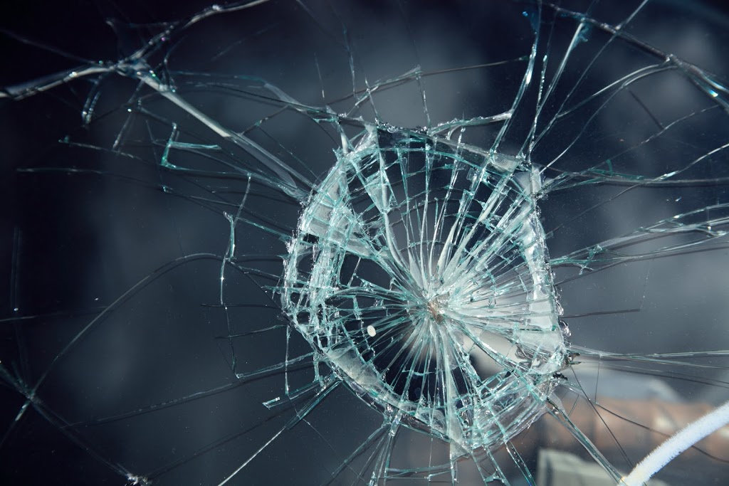 Breakaway Auto Glass | 327 Barton St, Stoney Creek, ON L8E 2K8, Canada | Phone: (905) 577-5120