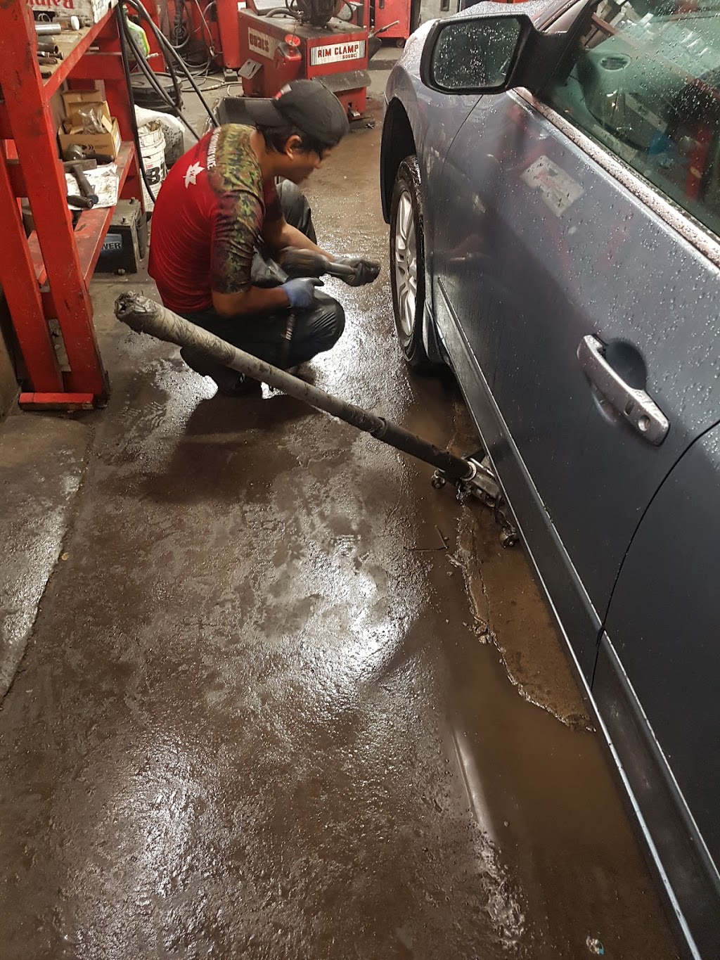 Ottawa Tire | 575 McArthur Ave., Ottawa, ON K1K 1G3, Canada | Phone: (613) 842-0808