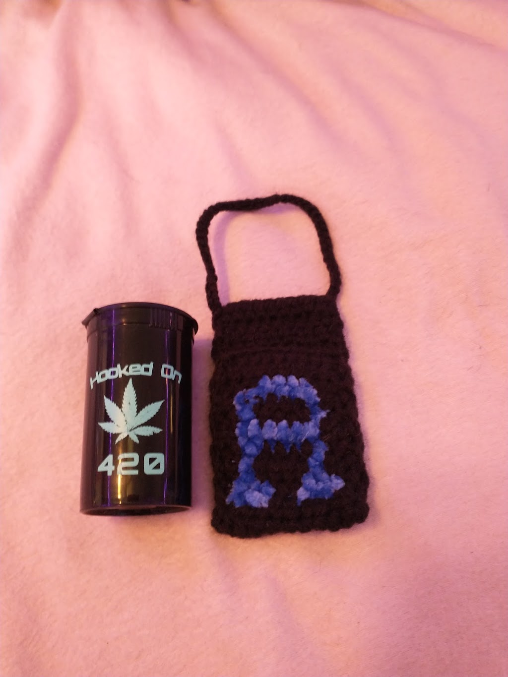 Hooked on 420 | 79 Madoc St #741, Marmora, ON K0K 2M0, Canada | Phone: (343) 261-0844