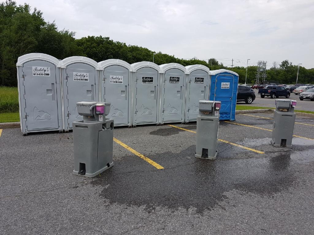 Toddys Potties | point of interest | 5871 McCordick Rd, Richmond, ON K0A 2Z0, Canada | 6138385500 OR +1 613-838-5500