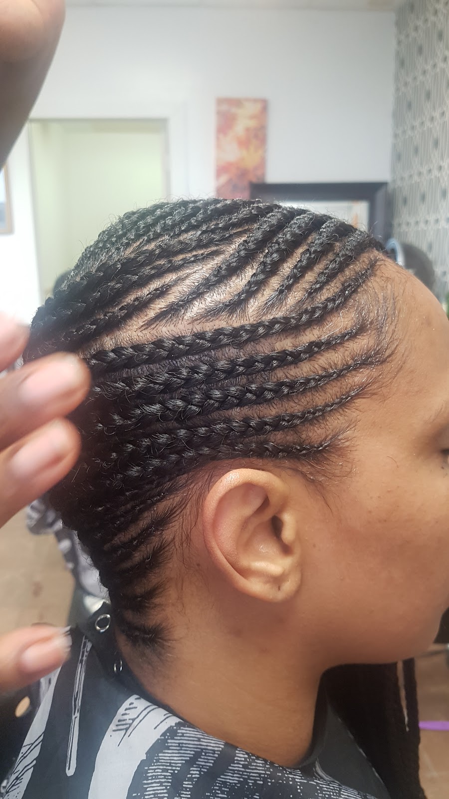 Aisha Beauty Salon N Beauty Supply | 2450 Finch Ave W, Toronto, ON M9M 2E9, Canada | Phone: (416) 744-0335