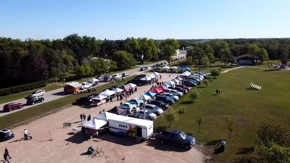 Kleefeld Farmers Market | 100 Park Ave, Kleefeld, MB R0A 0V0, Canada | Phone: (204) 471-6326