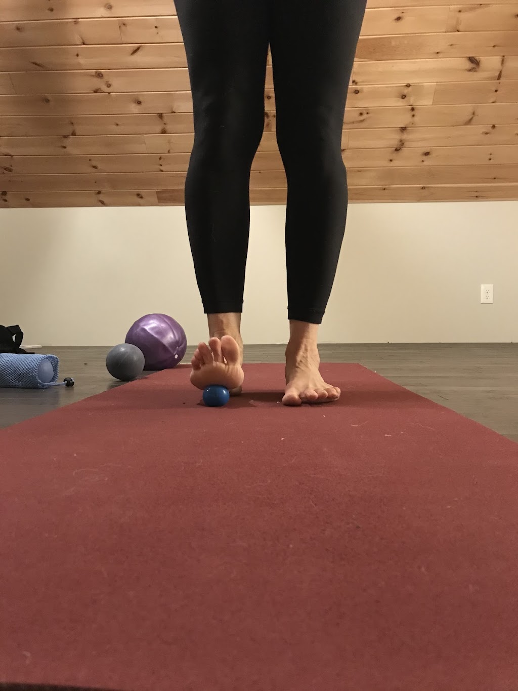 Hannahs Room Yoga | 2187 Governors Rd, Copetown, ON L0R 1J0, Canada | Phone: (289) 921-7845