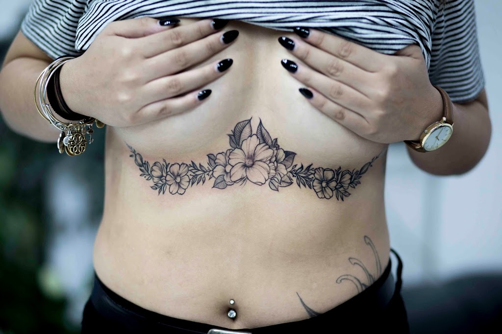 Playhouse Tattoo Studio | 900 Rathburn Rd W D7, Mississauga, ON L5C 4L2, Canada | Phone: (905) 276-4800
