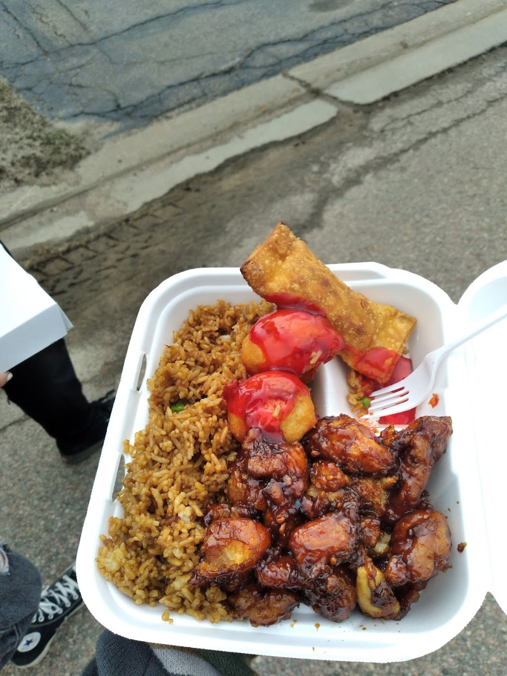 Asian Wok | 1100 Pembroke St E, Pembroke, ON K8A 6Z3, Canada | Phone: (613) 651-9622