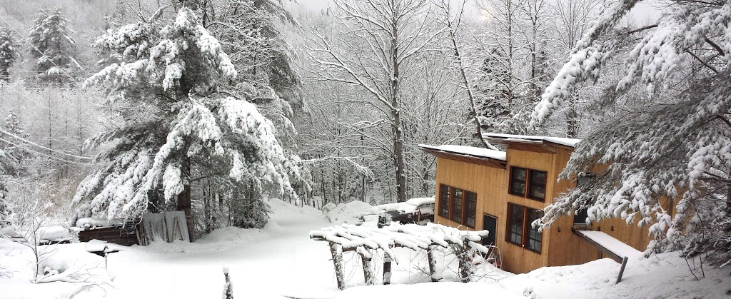 Simon Johns Inc. | 949 Route Missisquoi, Bolton-Est, QC J0E 1G0, Canada | Phone: (514) 562-3389