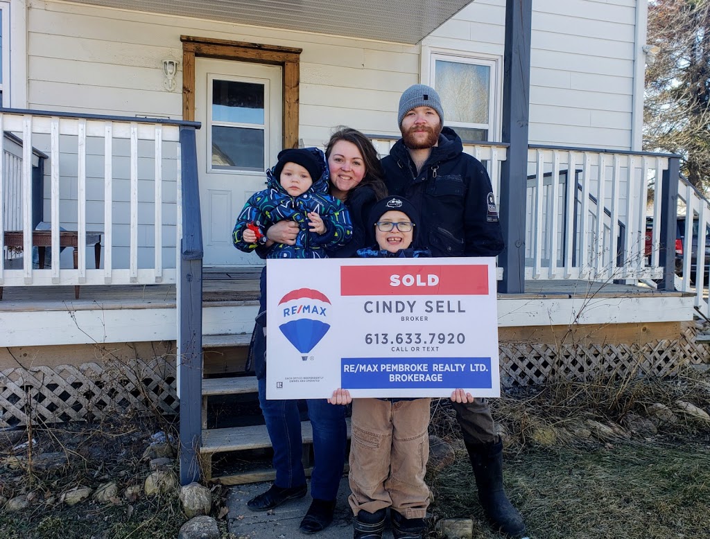 Cindy Sell, Broker REMAX Pembroke Realty Ltd | 10A Canadian Forces Drive, Petawawa, ON K8H 0H4, Canada | Phone: (613) 633-7920