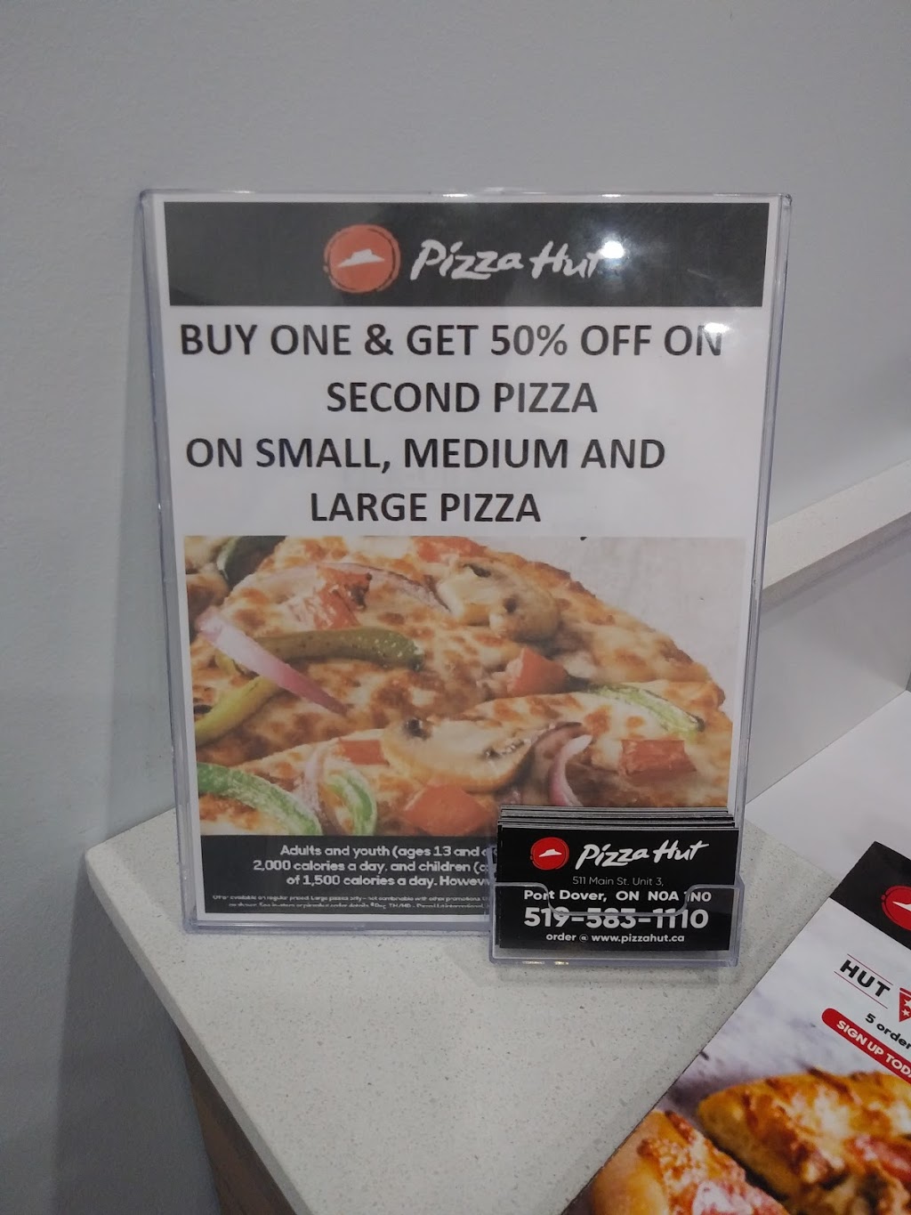 Pizza Hut | 511 Main St Unit 3, Port Dover, ON N0A 1N0, Canada | Phone: (519) 583-1110