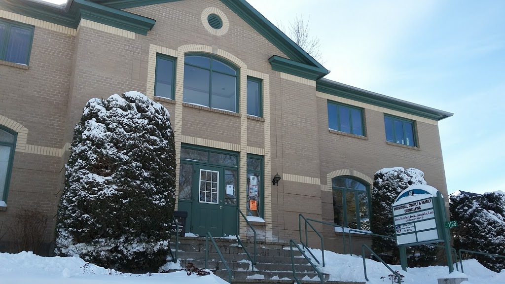 Granda John Dr | 1128 Johnston Clapp Ln, Manotick, ON K4M, Canada | Phone: (613) 692-3581