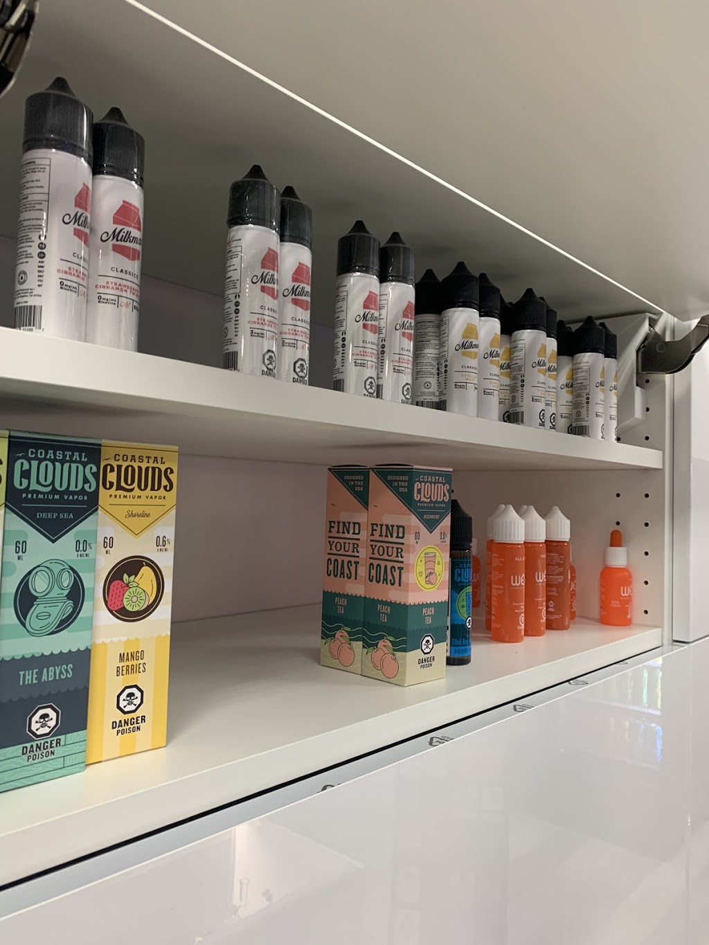 Barrie Vape Store | 307 Cundles Rd E Unit 1, Barrie, ON L4M 0G9, Canada | Phone: (705) 721-8181