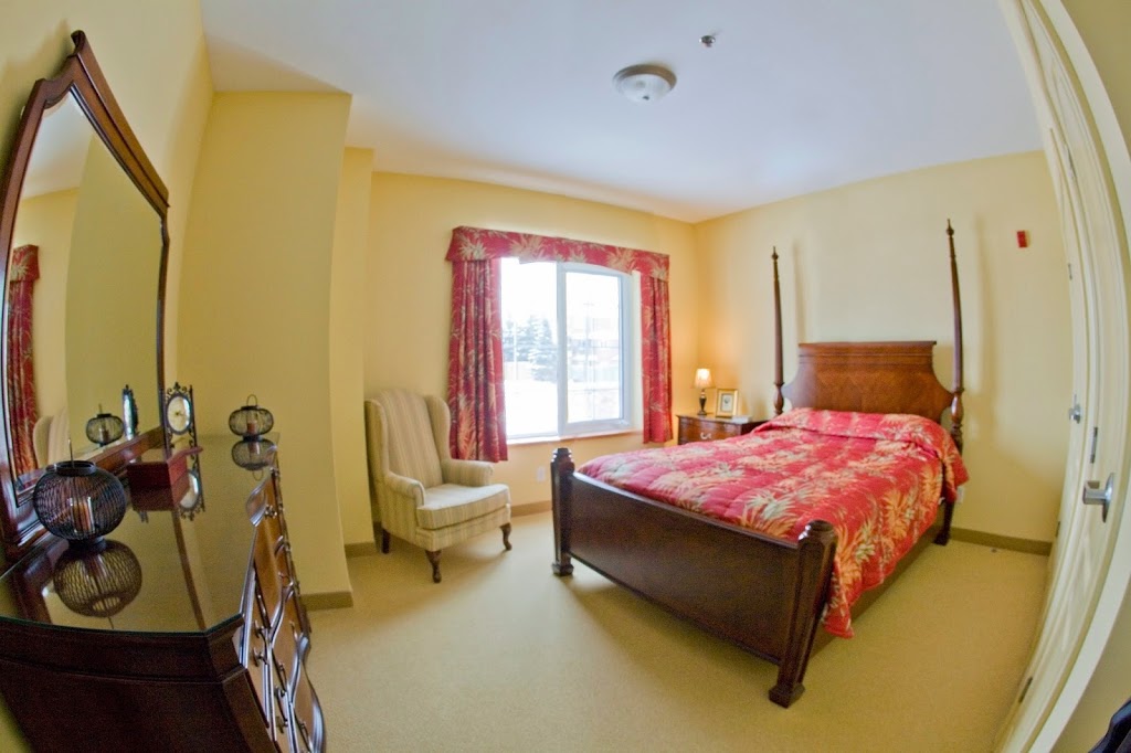 Roberta Place Retirement Lodge | 489 Essa Rd, Barrie, ON L4N 8J5, Canada | Phone: (705) 728-2900