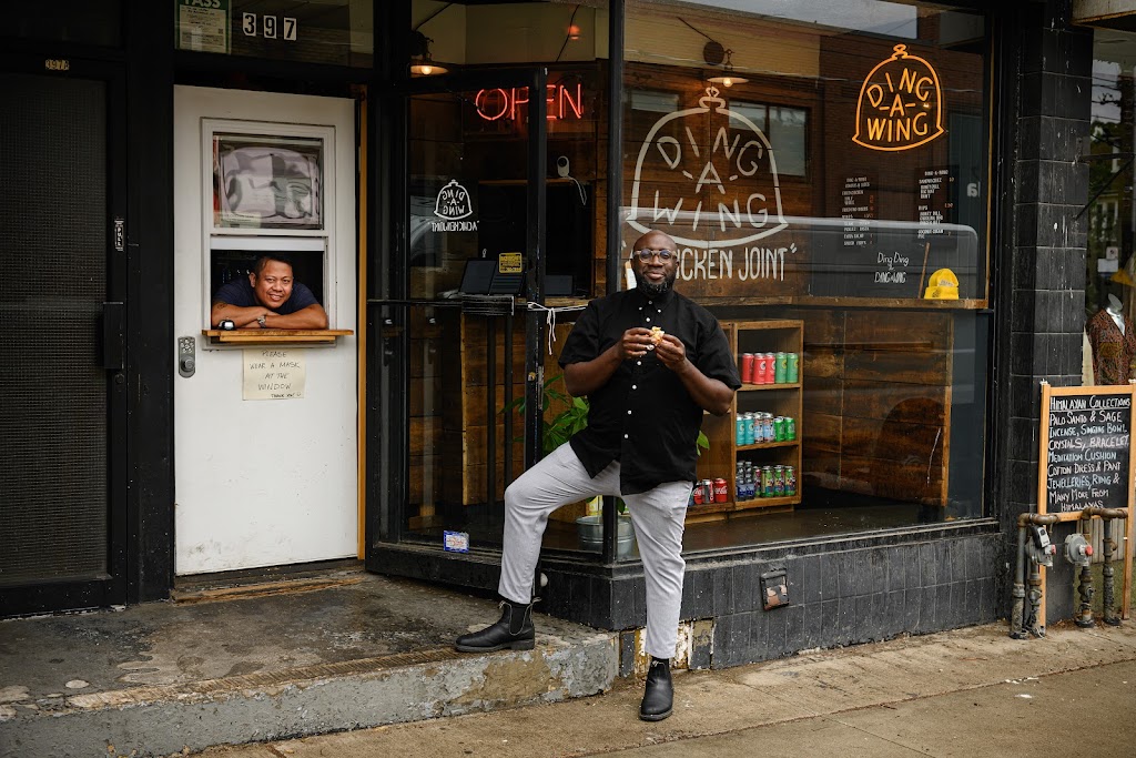 Ding-a-Wing | 397 Roncesvalles Ave, Toronto, ON M6R 2N1, Canada | Phone: (416) 546-1431