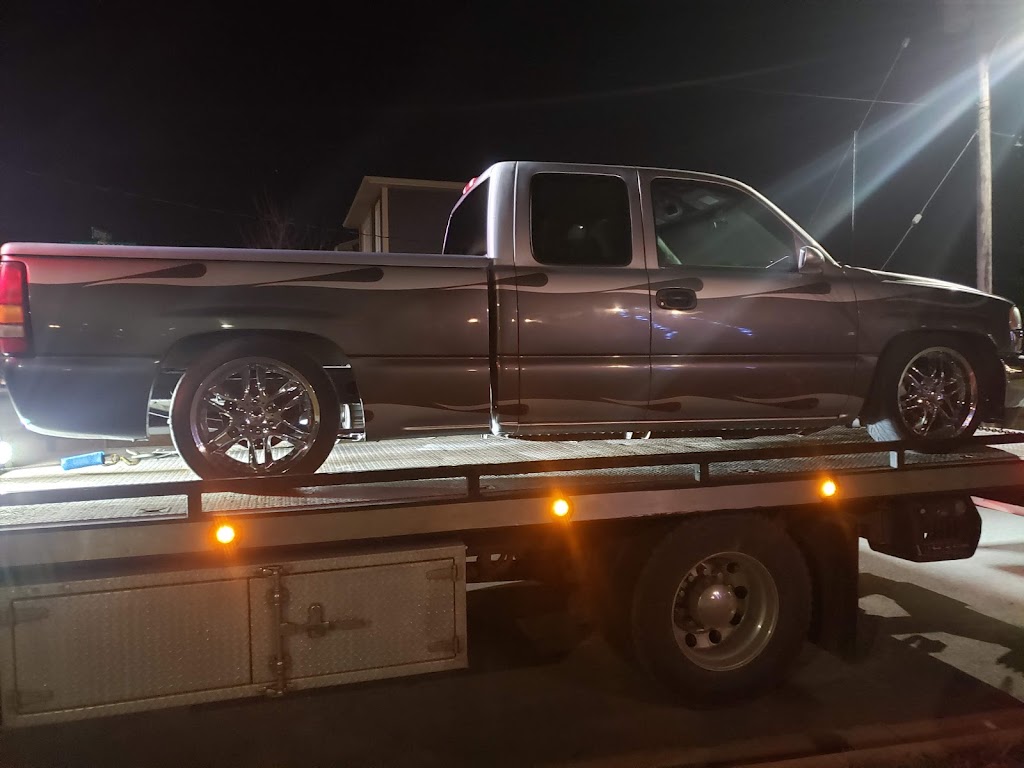 Ruggles Towing Service Ltd | 12 Lorne Dr, Dartmouth, NS B2Z 1B2, Canada | Phone: (902) 434-3226