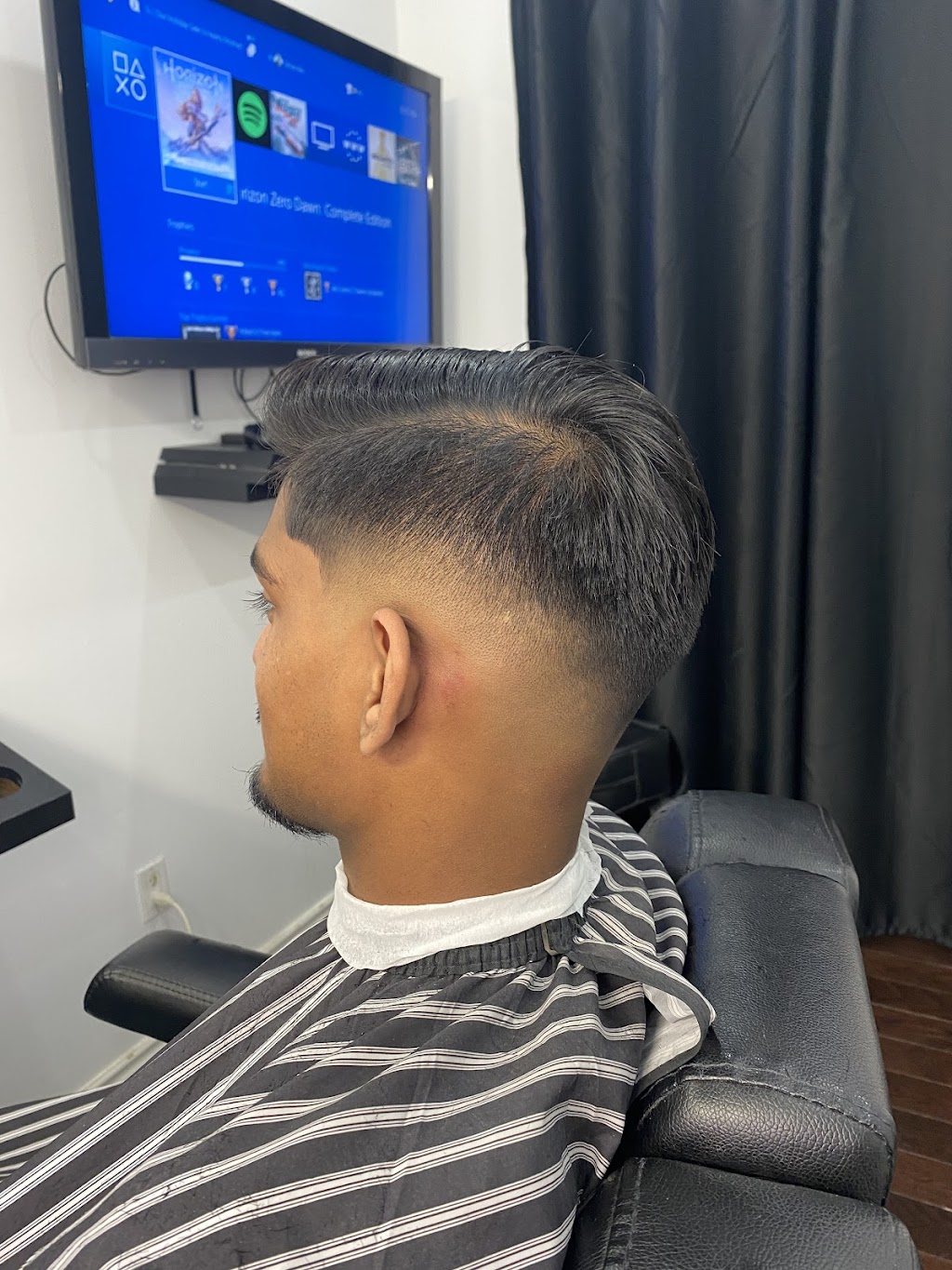 Styles Lounge Barbershop | 7285 Golden Meadow Ct, Mississauga, ON L5W 0B8, Canada | Phone: (647) 982-2712