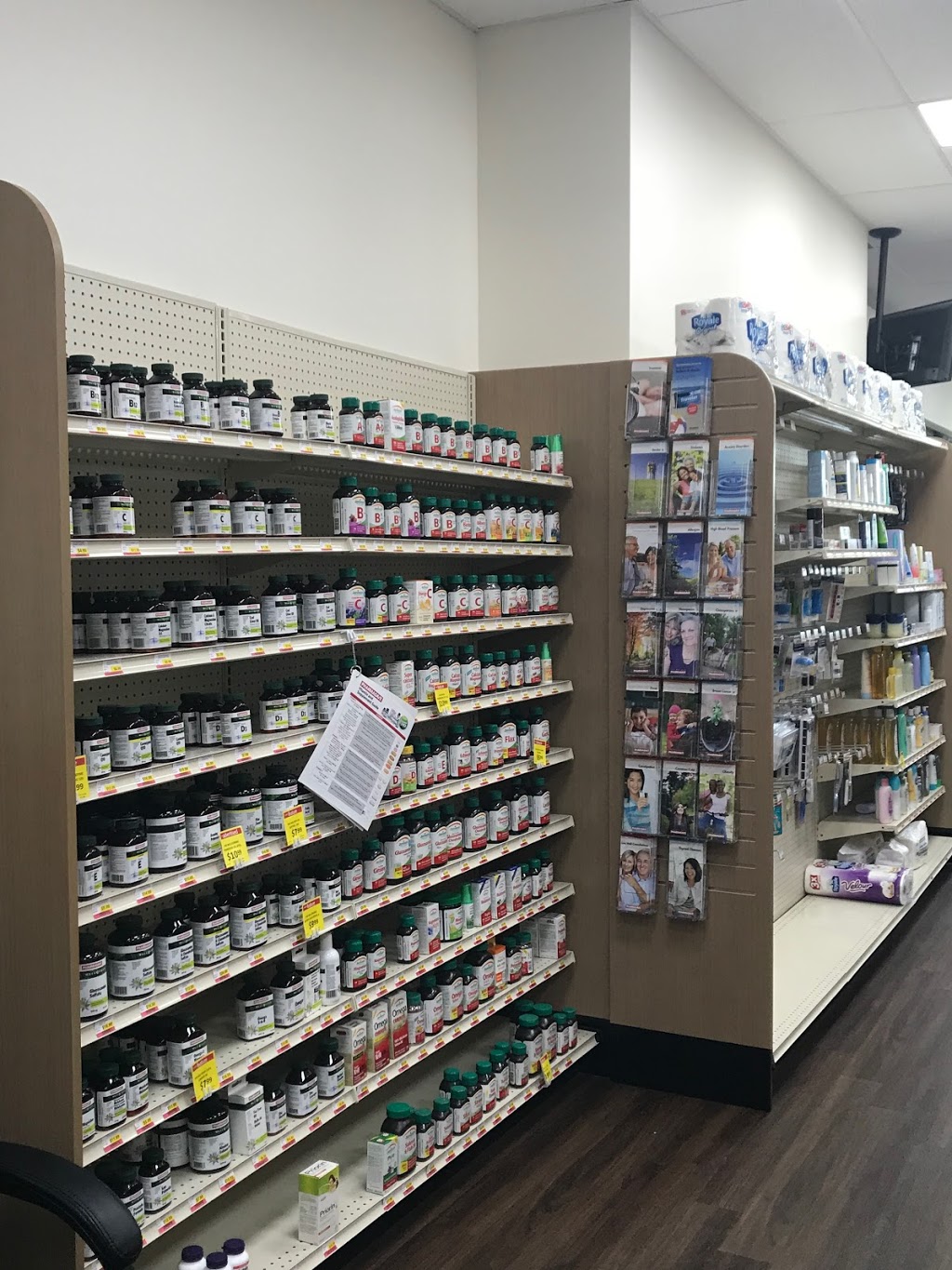 Emerald Hills Pharmasave Pharmacy | 8005 Emerald Dr #815, Sherwood Park, AB T8H 0P1, Canada | Phone: (780) 570-0711
