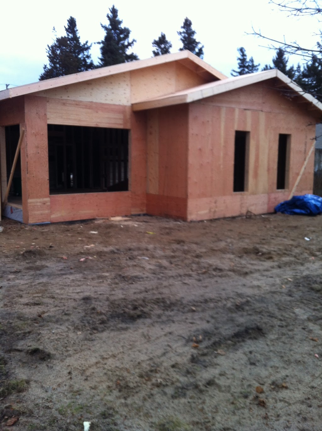 Phils Contracting Svc | 1089 Upper Sherman Ave, Hamilton, ON L8V 4R9, Canada | Phone: (905) 389-7070