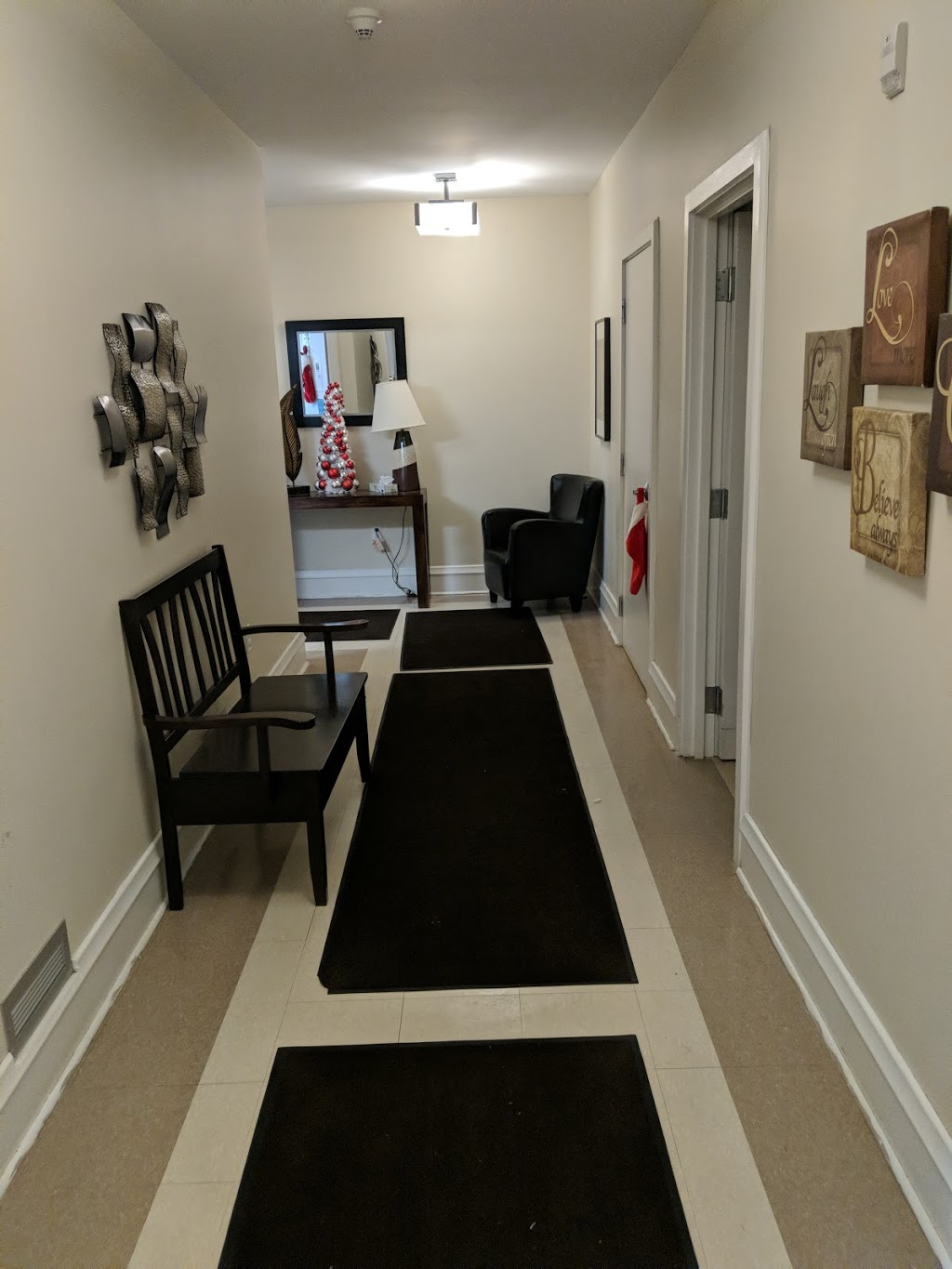 Advantage Painting Ottawa | 245-3415 Uplands Dr, Gloucester, ON K1V 9N3, Canada | Phone: (613) 878-7795