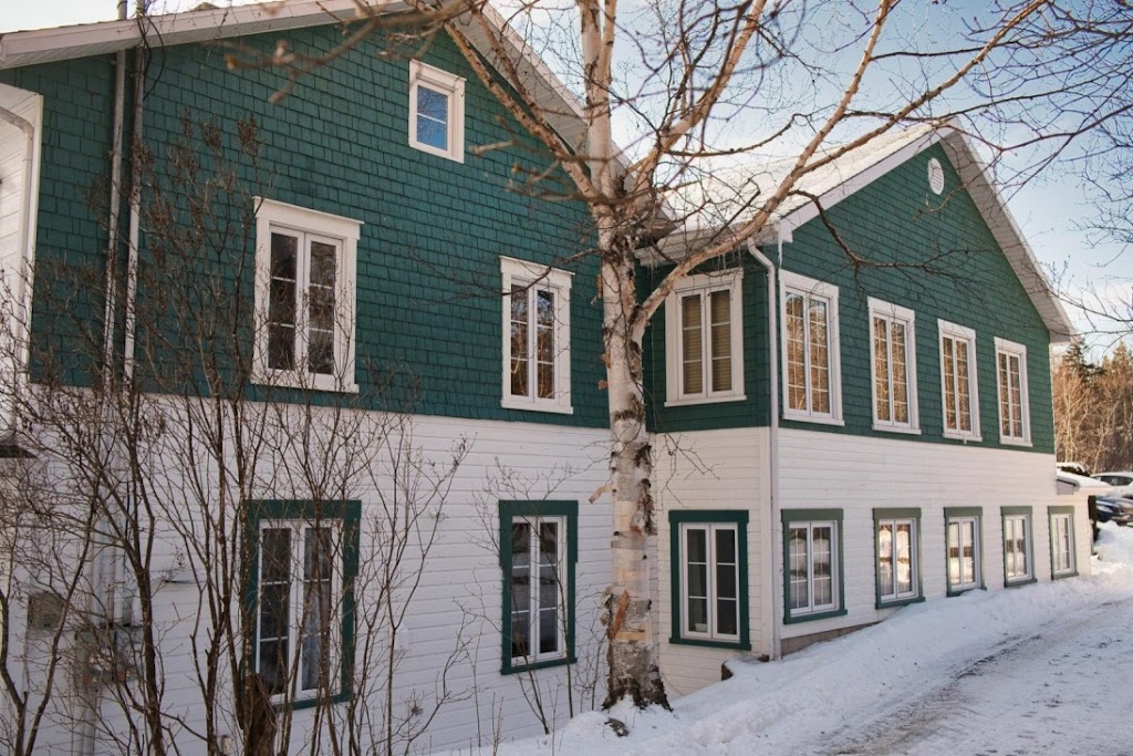 Auberge musicale Pour un Instant | 187 Rue St Raphaël, La Malbaie, QC G5A 2N6, Canada | Phone: (514) 506-8197