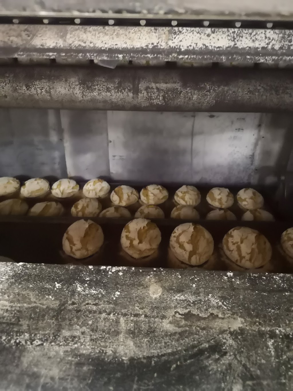 Palermo Bakery | 1084 St Clair Ave W, Toronto, ON M6E 1A7, Canada | Phone: (416) 654-5037