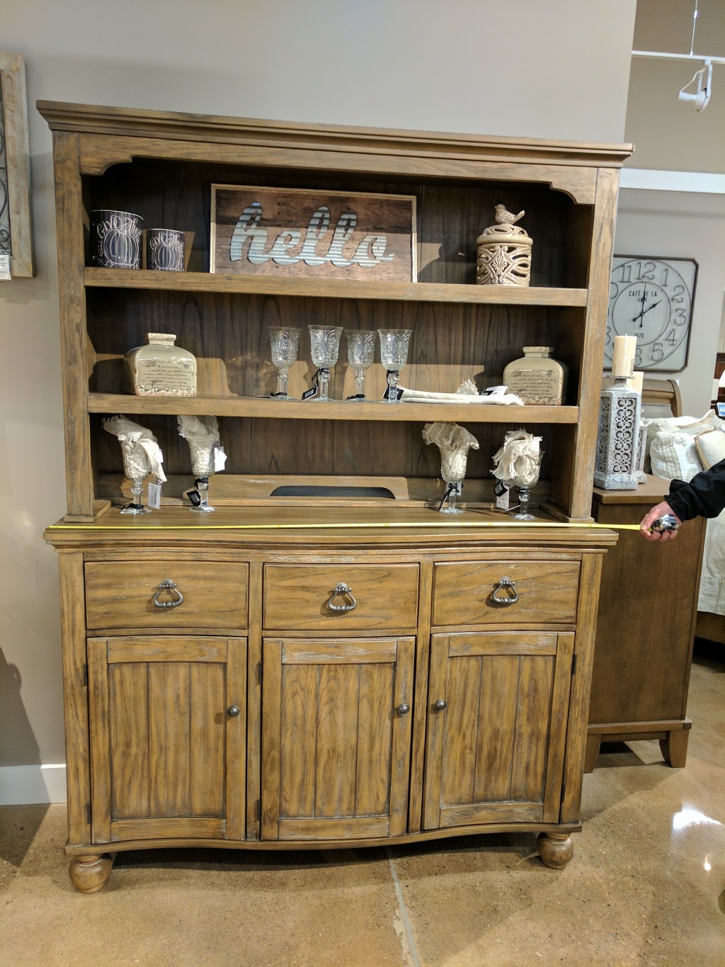 Ashley HomeStore | 3050 Davidson Ct, Burlington, ON L7M 4M9, Canada | Phone: (905) 315-1700