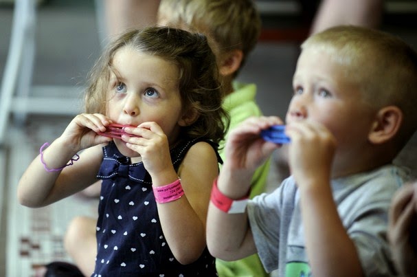 Harmonica Freedom | 166 Silverthorn Ave, Toronto, ON M6N 3K3, Canada | Phone: (416) 878-7735
