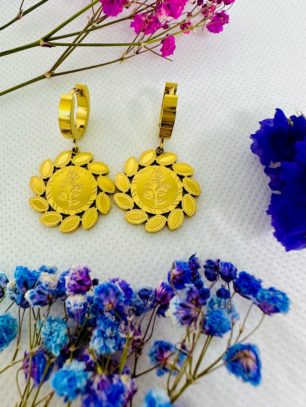 Jewels Accessoriess | #9419, Montréal, QC H8R 2M8, Canada | Phone: (514) 518-6001
