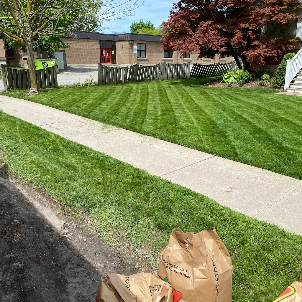 North Evergreen Lawn Garden Landscaping | 28 Wales Ave N, Everett, ON L0M 1J0, Canada | Phone: (647) 896-8416