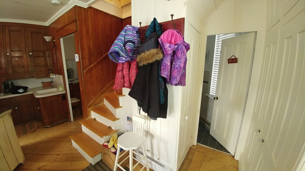 Maison des Charlots | 914 Rue Saint Jean Baptiste, Leclercville, QC G0S 2K0, Canada | Phone: (418) 952-6342