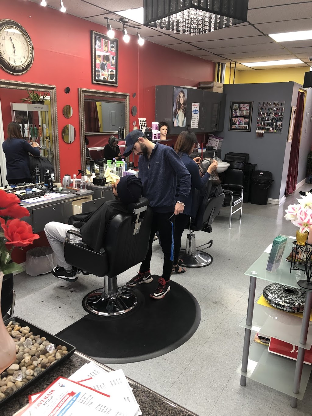 javi hair studio | 14066 88 Ave, Surrey, BC V3W 3L6, Canada | Phone: (778) 706-8069